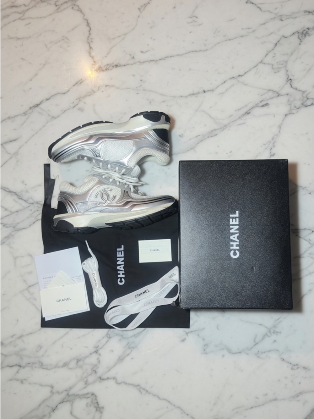 CHANEL RUNNERS - Picture 1 of 3